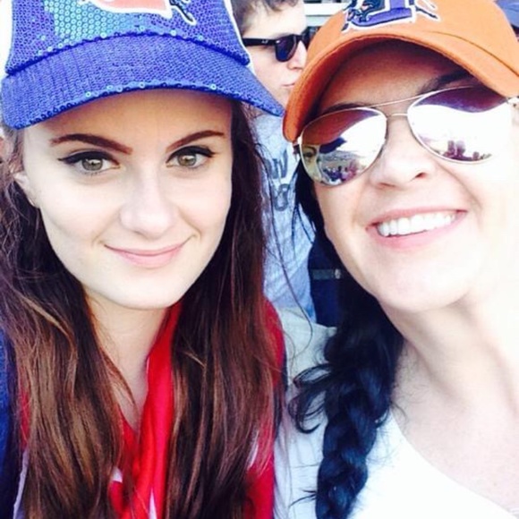 Posher Sammy obsessed with quality! - Picture 3 of 4